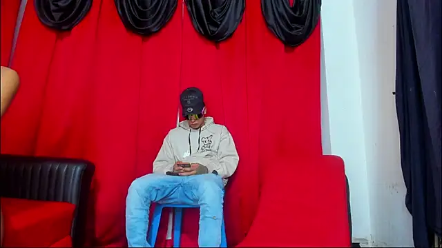 Extreme Team8 online show from November 13, 11:52 pm