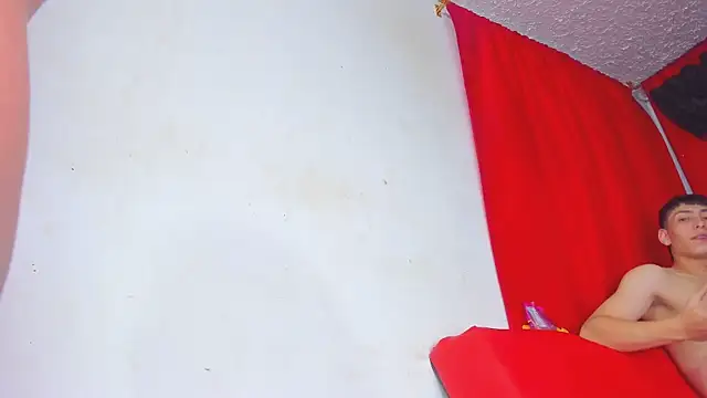 Snapshot of Extreme_Team8 chatting on March 19, 8:55 am Extreme Team8 online show from March 19, 8:55 am