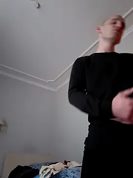 Bartzrl online show from September 15, 1:22 pm