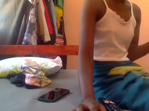 Sweetrata  online show from April 9, 10:10 am