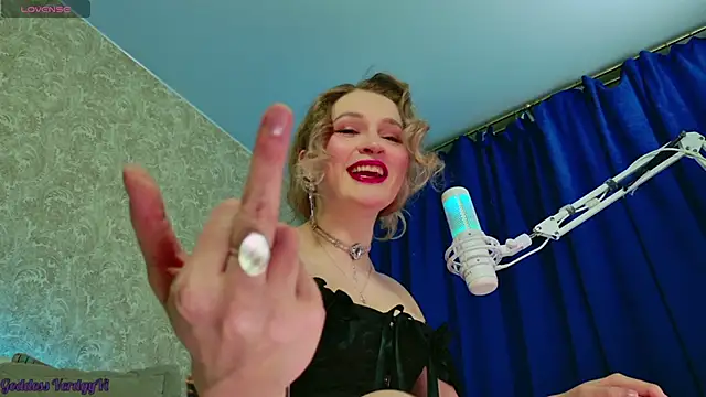 VerdgyMiller online show from December 16, 7:34 am