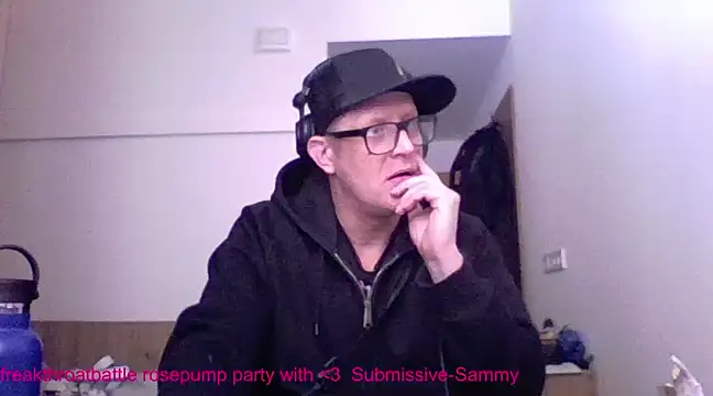 Bigthroaterboy online show from March 16, 10:11 am