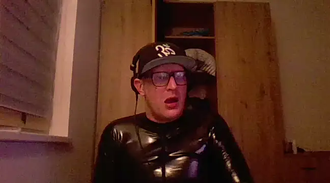 Bigthroaterboy online show from February 11, 11:12 pm