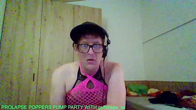 Bigthroaterboy online show from September 14, 4:13 am