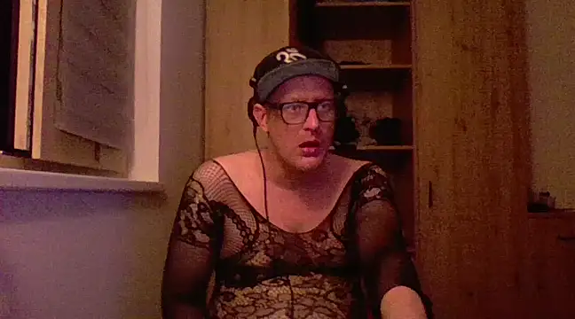 Bigthroaterboy online show from February 9, 7:41 pm