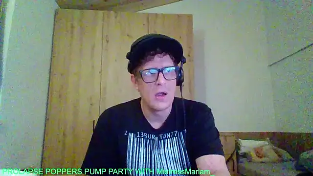 Bigthroaterboy online show from September 10, 4:55 am