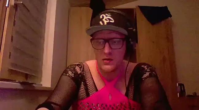 Bigthroaterboy online show from February 26, 7:10 pm