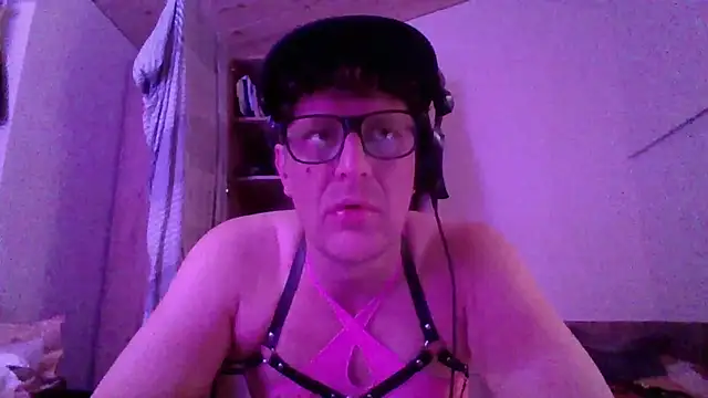 Bigthroaterboy online show from October 22, 5:01 pm