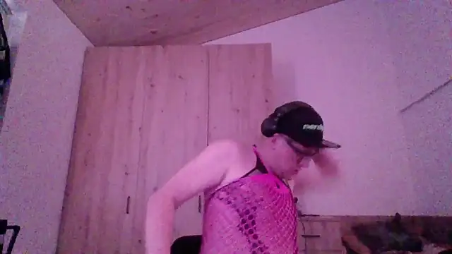 Bigthroaterboy online show from October 9, 9:54 am