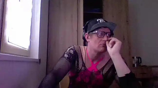 Bigthroaterboy online show from January 27, 1:52 pm