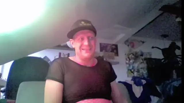 Bigthroaterboy online show from May 30, 3:35 am
