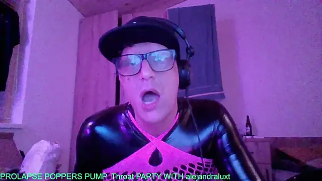Bigthroaterboy online show from October 5, 10:11 pm