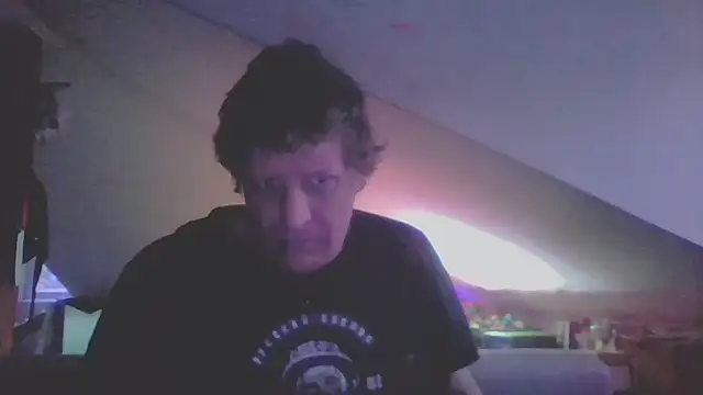 Bigthroaterboy online show from May 13, 3:35 am