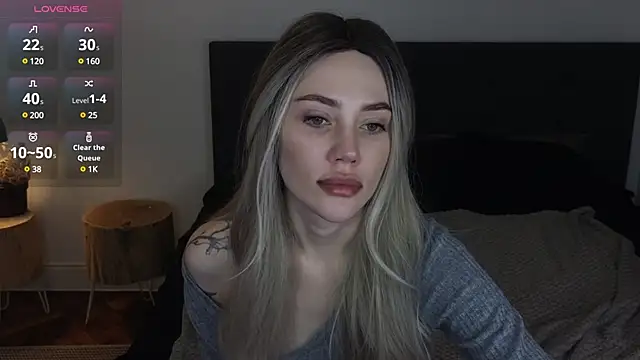 Snapshot of Sara_Tranquil chatting on December 12, 9:26 pm Sara Tranquil online show from December 12, 9:26 pm