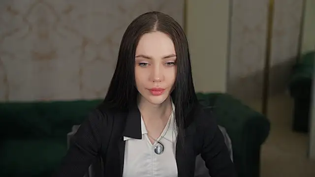 Snapshot of Sara_Tranquil chatting on February 22, 7:45 am Sara Tranquil online show from February 22, 7:45 am