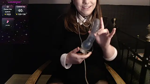 Colins Pink Room online show from December 31, 3:20 pm