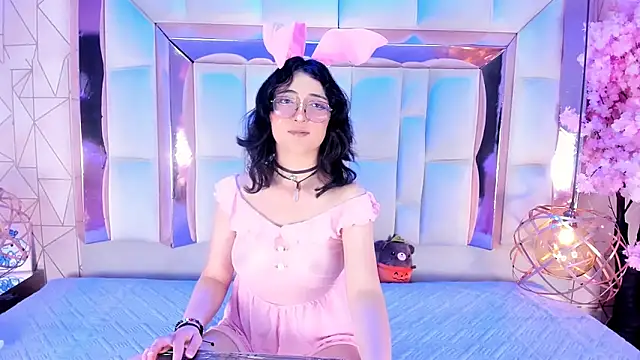 SaraMartini1 online show from November 4, 5:55 am