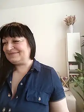 Snapshot of Women-pleasures chatting on February 27, 9:53 am Women-pleasures online show from February 27, 9:53 am