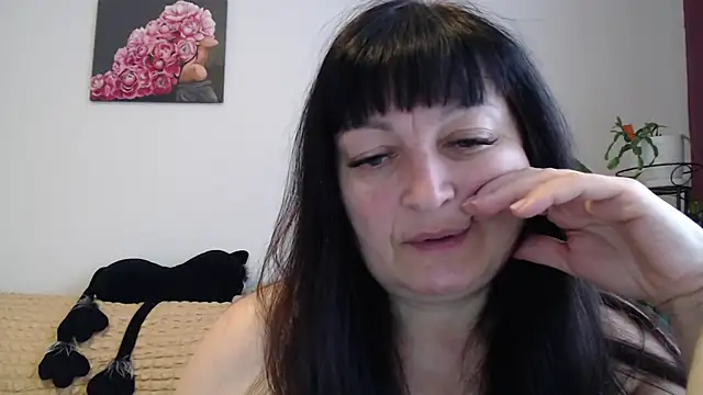 Snapshot of Women-pleasures chatting on October 15, 6:33 am Women-pleasures online show from October 15, 6:33 am