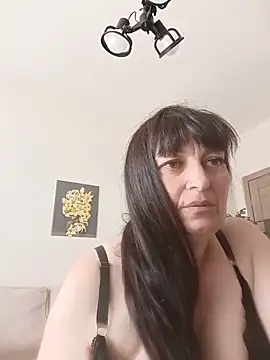 Snapshot of Women-pleasures chatting on June 15, 1:00 pm Women-pleasures online show from June 15, 1:00 pm