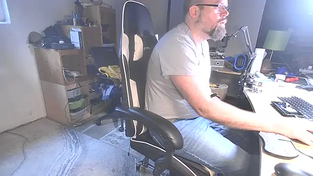 MagnusCockus online show from April 30, 12:34 pm