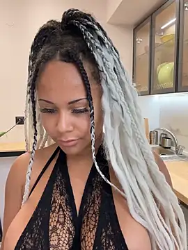 HaileyDiana online show from October 23, 5:22 pm