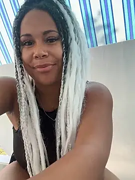 Snapshot of HaileyDiana chatting on September 24, 6:53 am HaileyDiana online show from September 24, 6:53 am