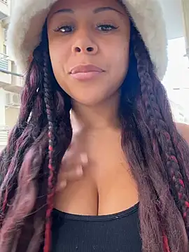 HaileyDiana online show from March 28, 11:11 am