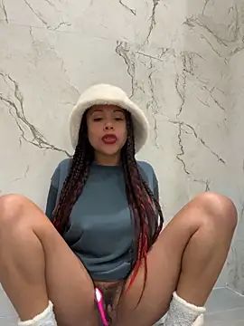 HaileyDiana online show from March 10, 12:14 am