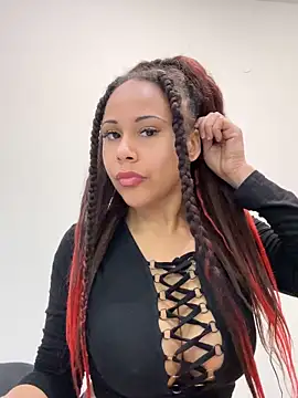 HaileyDiana online show from March 12, 2:43 pm