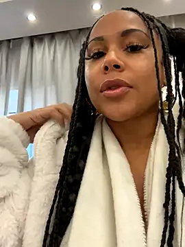 HaileyDiana online show from December 21, 11:23 am