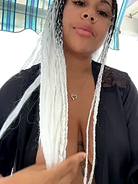 Snapshot of HaileyDiana chatting on September 9, 9:19 am HaileyDiana online show from September 9, 9:19 am