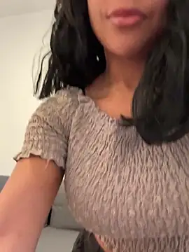 HaileyDiana online show from February 22, 2:08 pm