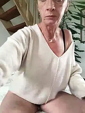tatianasexymilf online show from October 10, 3:57 pm