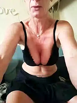 tatianasexymilf online show from May 23, 4:17 pm