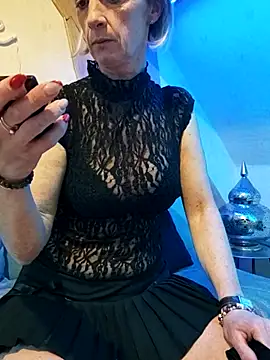 tatianasexymilf online show from January 10, 4:02 pm