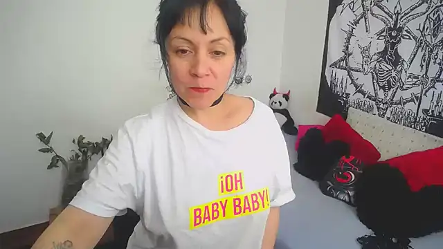 lili peach online show from March 15, 3:37 pm