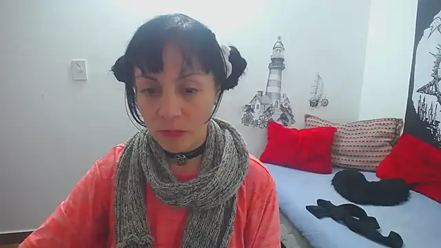 lili peach online show from March 6, 8:48 pm