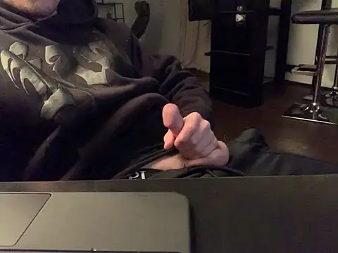 KendrickJiz online show from May 6, 7:51 pm