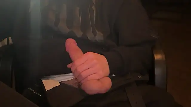 KendrickJiz online show from March 23, 8:19 pm