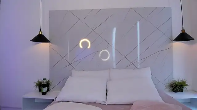 ANTONELLA  ROUSE  online show from December 1, 8:53 pm