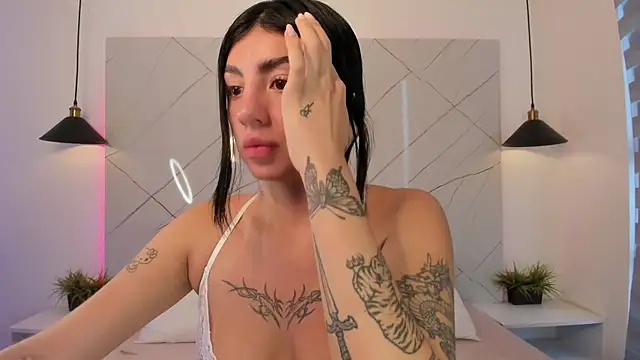 ANTONELLA  ROUSE  online show from October 20, 9:37 pm