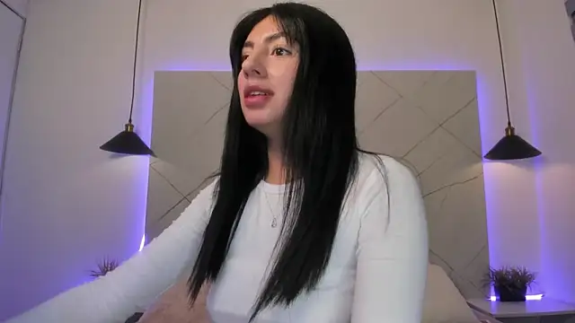 ANTONELLA  ROUSE  online show from May 30, 11:32 pm