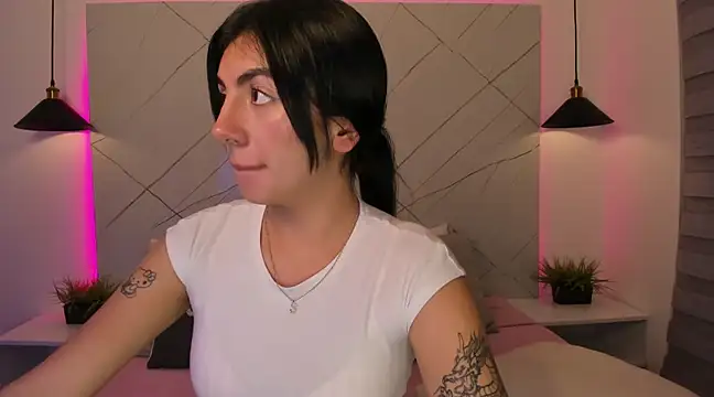 Snapshot of ANTONELLA__ROUSE_ chatting on February 17, 11:33 pm ANTONELLA ROUSE online show from February 17, 11:33 pm