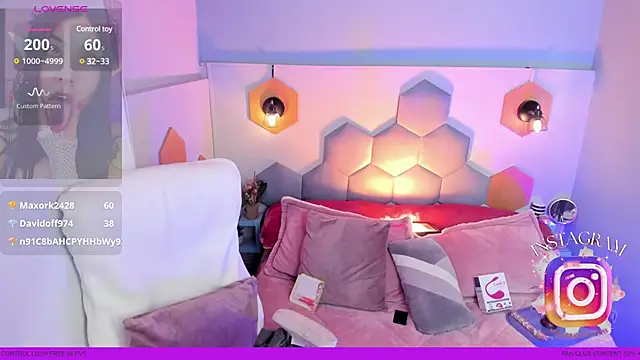 Melissa Koster online show from March 11, 3:04 am