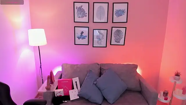 Melissa Koster online show from March 11, 3:17 pm