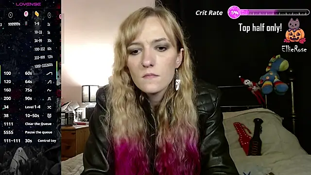 Snapshot of EllieeRose chatting on June 17, 8:08 pm EllieeRose online show from June 17, 8:08 pm
