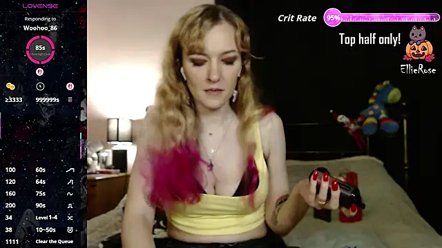 Snapshot of EllieeRose chatting on June 20, 9:42 pm EllieeRose online show from June 20, 9:42 pm