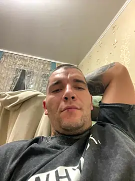 Snapshot of BadBoy_92 chatting on November 30, 3:13 pm BadBoy 92 online show from November 30, 3:13 pm