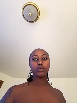 Snapshot of Miss_hot_candy chatting on July 14, 5:45 am Miss hot candy online show from July 14, 5:45 am
